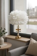 مصباح طاولة الريشة الأنيقة