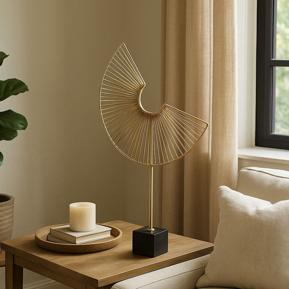 أناقة القوس الذهبي