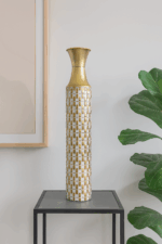 تصميم طويل ذو ملمس فريد